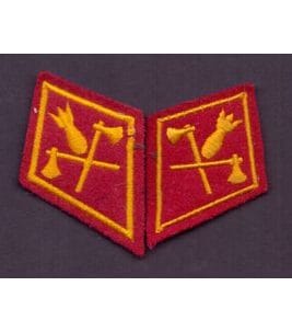 Paire de cols de l'armée suisse