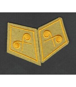 Paire de cols de l'armée suisse