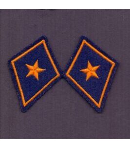 Paire de cols d'observation et d'annonce d'aviation